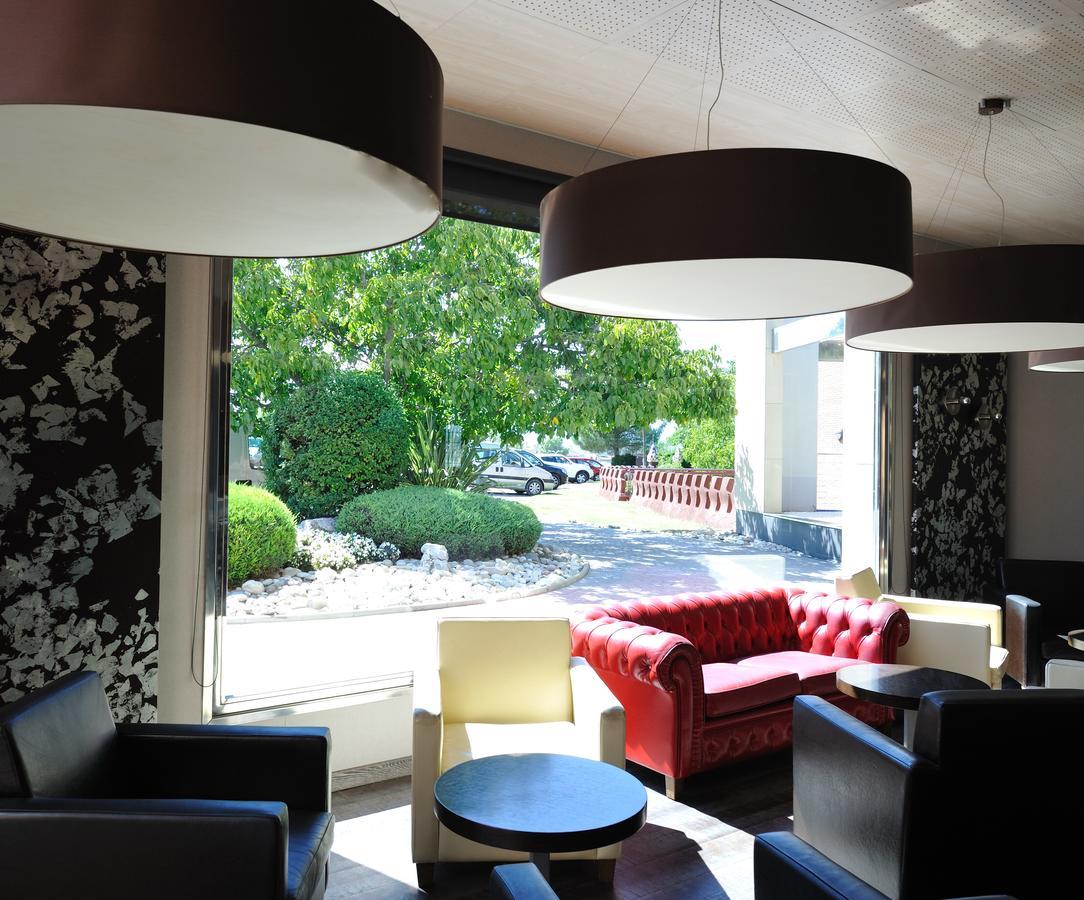 מנרסה Hotel Els Noguers מראה חיצוני תמונה