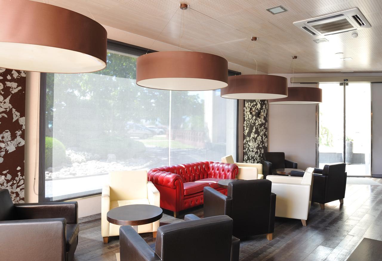 מנרסה Hotel Els Noguers מראה חיצוני תמונה