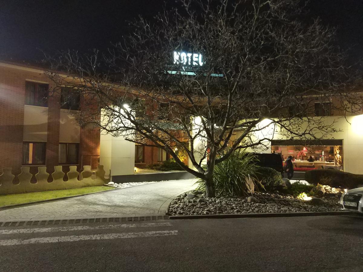 מנרסה Hotel Els Noguers מראה חיצוני תמונה